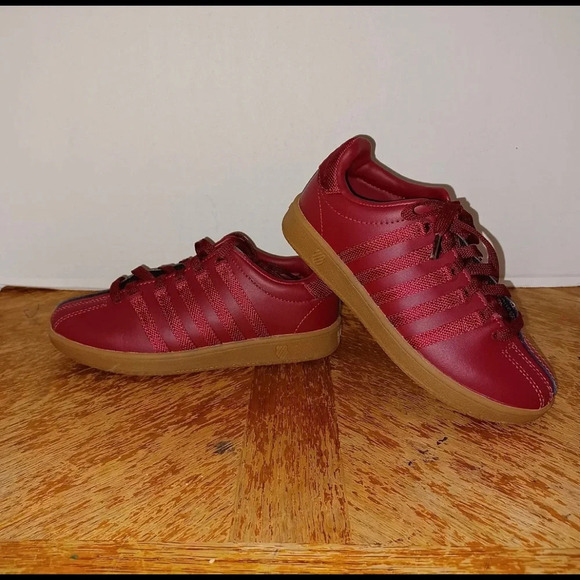 K Swiss Classic OG Reetro Burgandy Youth Size 2 Kswiss - Picture 1 of 10
